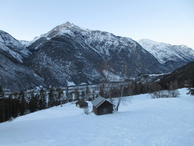 kurz nach der Abzweigung Richtung Zams (ca. 1.080 m)