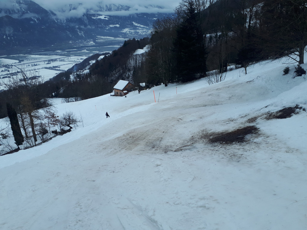 Unten dann wenig Schnee, aber immerhin offen!
