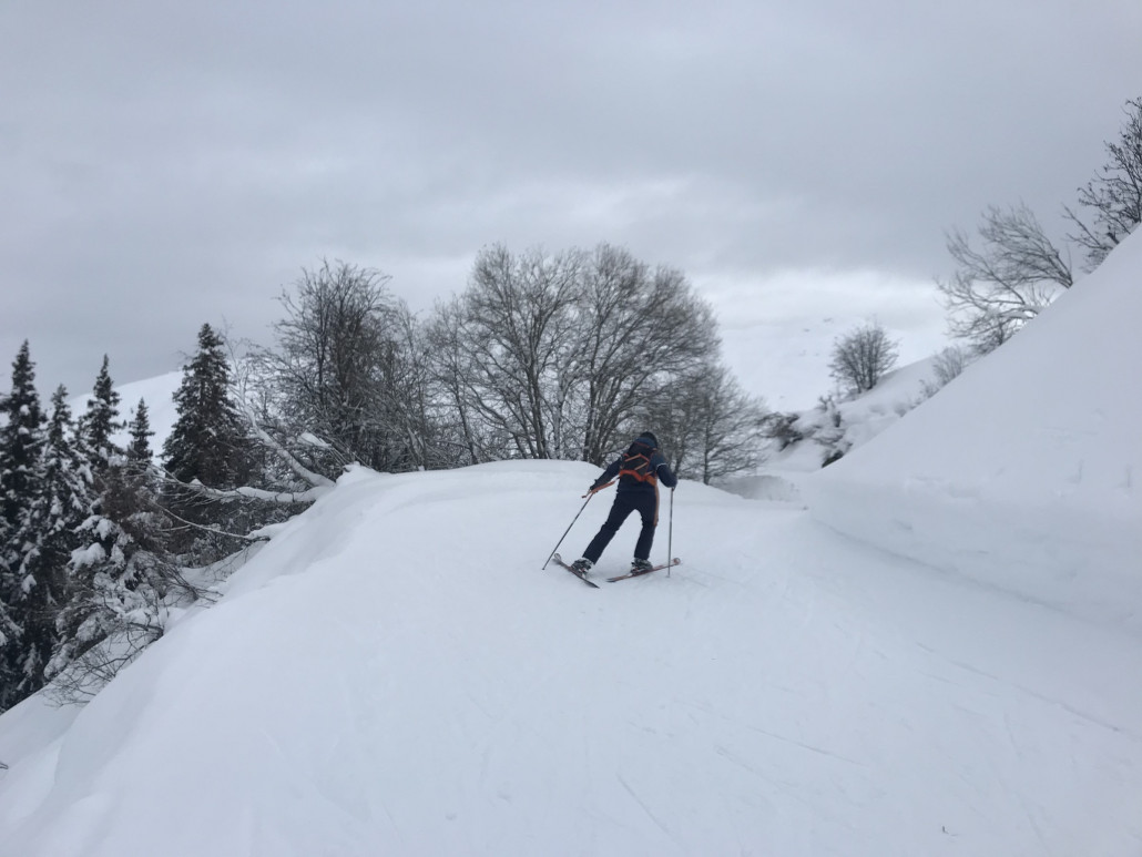 Wieder eine tolle Piste, die im Ziehweg, sogar noch mit mühsamer Gegensteigung endet
