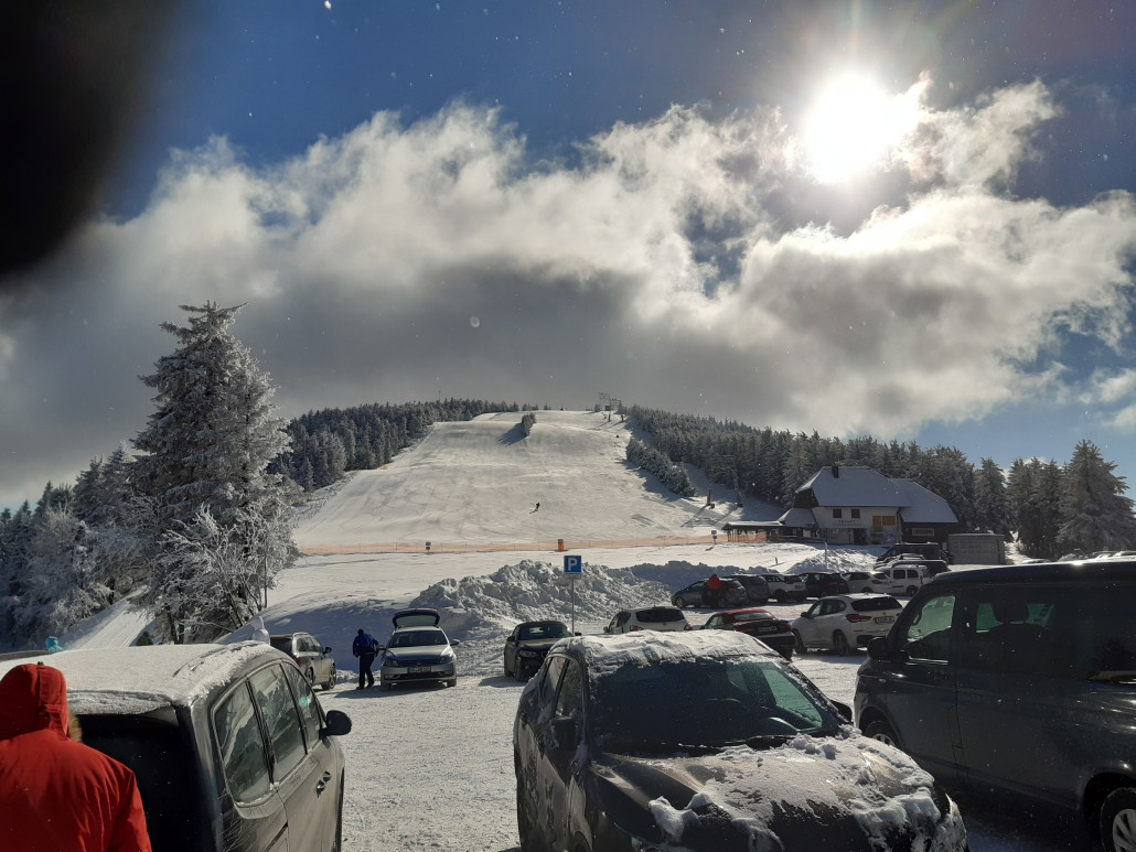Ist ja Alpinforum, darum hier der Seiblisecklift, waren 5 Leute auf dem Hang