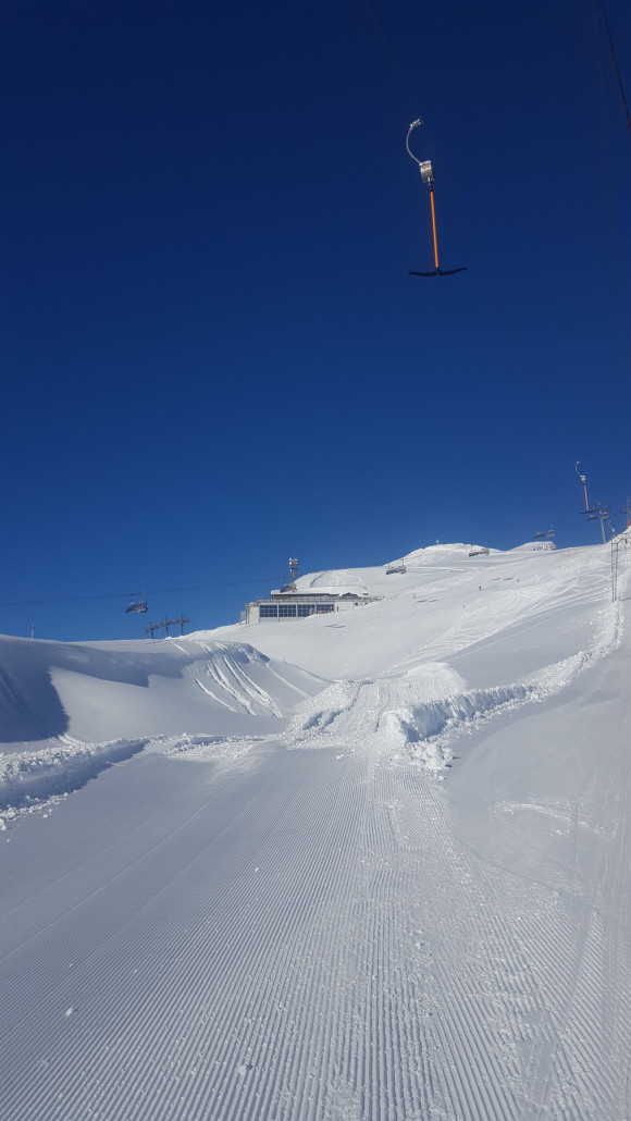 Weiter oben Blick zur Eub.. Schnee hat es in Höhe ausreichend..