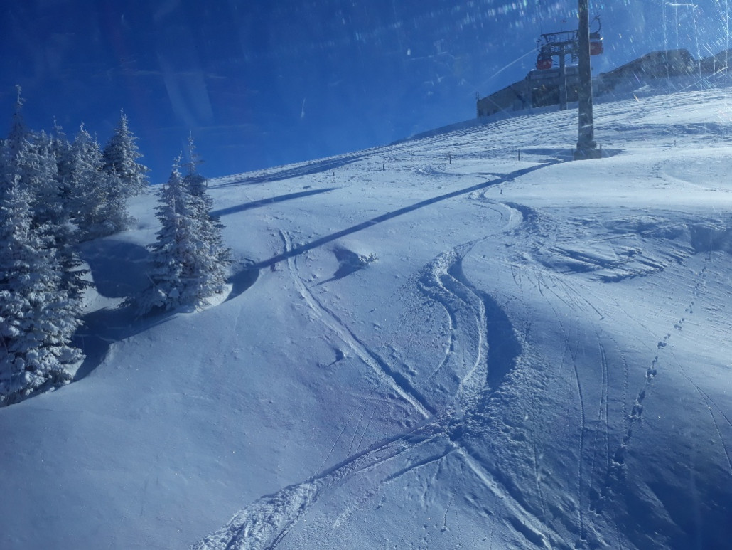 knapp unterhalb der Salve