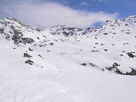 Das ist die blaue (von unten aus gesshen linke) Piste am SCHL &amp;quot;Pas-de-Boeuf&amp;quot;.