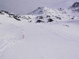 Nochmal die rote (von unten gesehen rechte) Piste am SCHL &amp;quot;Pas-de-Bouef&amp;quot;.