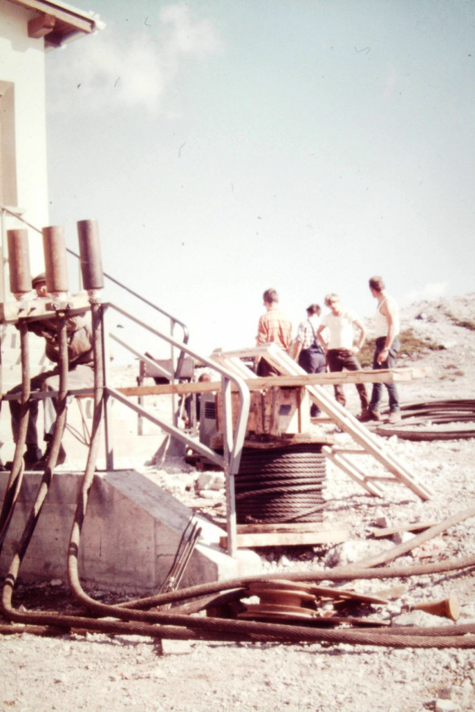 Mohnenfluh_Seilbahn_by_Skilifte_Lech_Ing_Bildstein_GesmbH (16).JPG