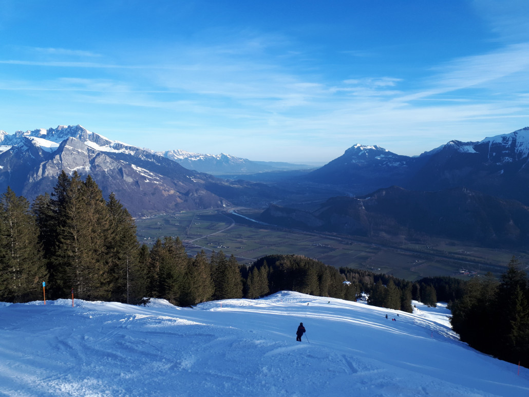 Sehr weicher Schnee, aber toller Blick ins Rheintal