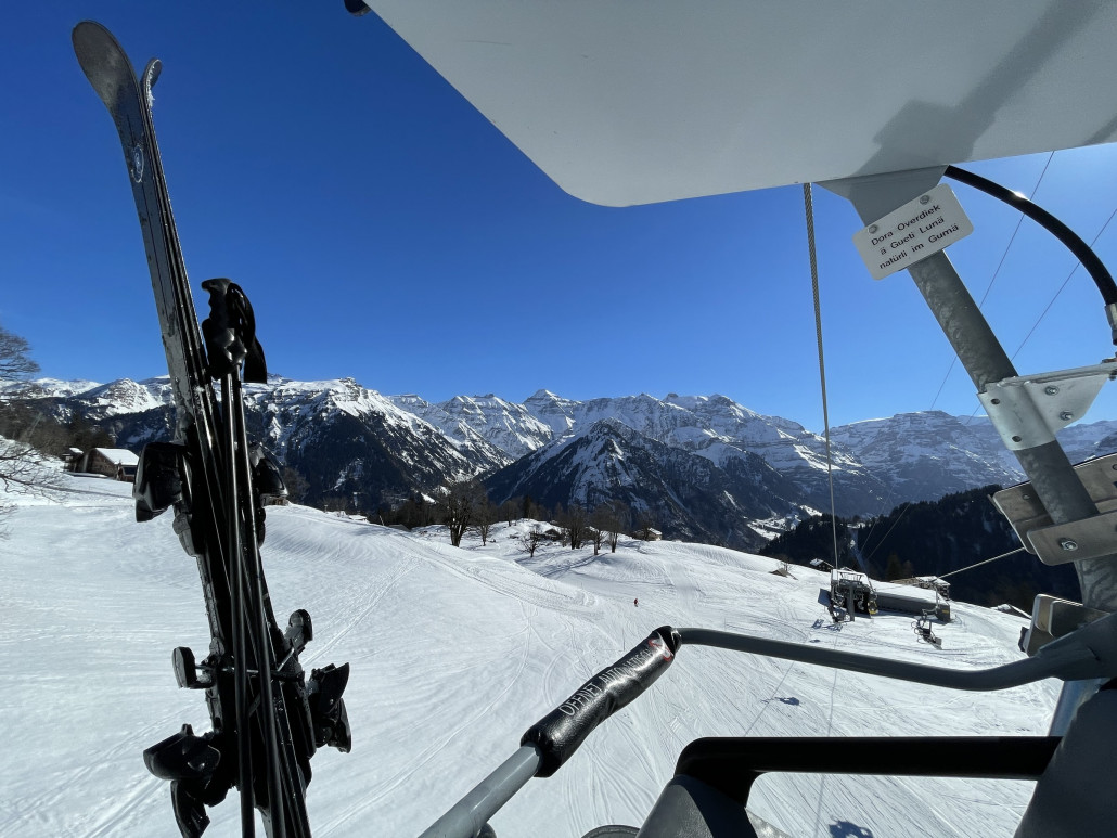 Die Seitwärtssessel sind schon ziemlich cool.