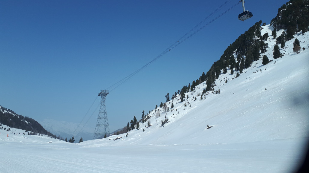 Einfahrt nach Tortin. Tolle Skiroute 1000 Höhenmeter!