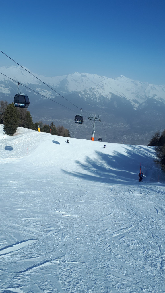 Tolle Piste an der l'Ours Bahn! Hoffentlich kommt man bald von Sion/Sitten aus hoch!