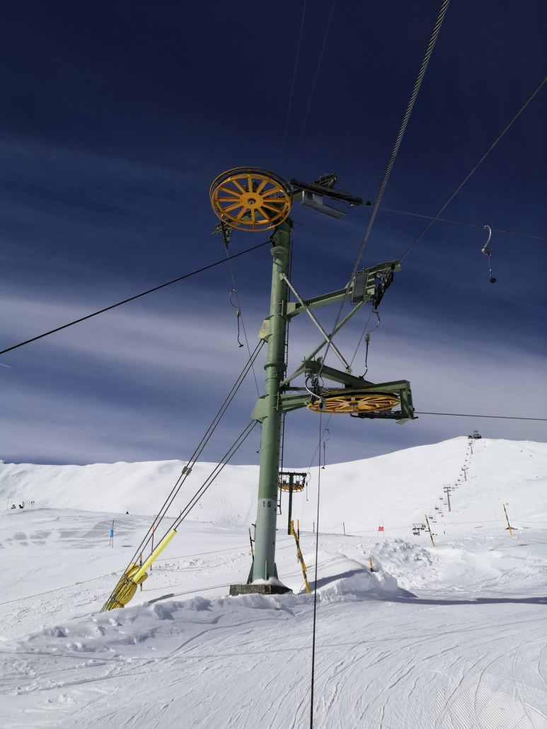 Der Lift enthält diese schöne Kurve im oberen Abschnitt.