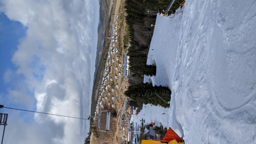 Steilstücke wie hier das rot-schwarze an der 6KSB Büre Herrloh wurden gegen Mittag weich und buckelig. Wenigstens eine Herausforderung ;)