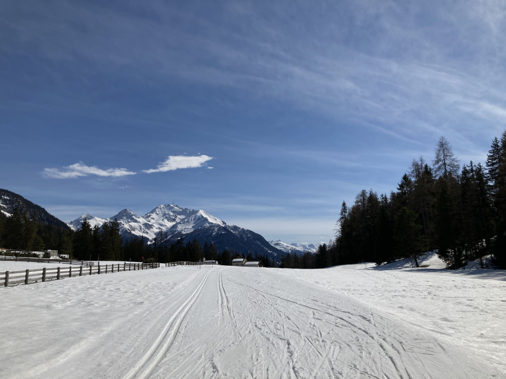 Zeit- und Ortssprung: Beim Zeltplatz St. Cassian
