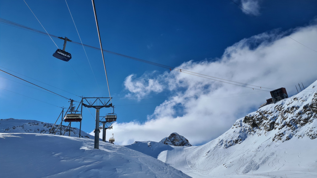 Sesselbahn auf dem Gletscher hier war es sehr kalt