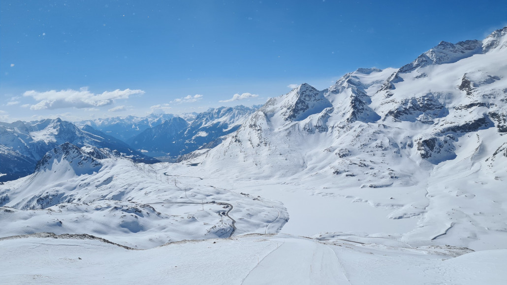 Aussicht Richtung Berninapass und Lago di Bianco