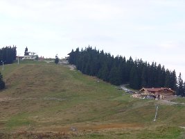 schaut aus, als ob die Straße durchs Haus durchgeht
