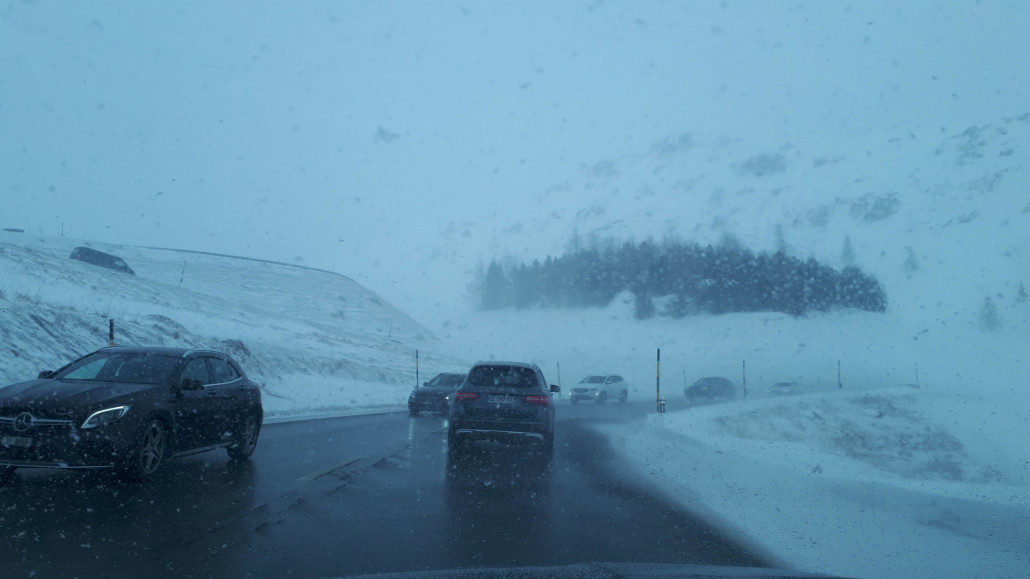 Schneeverwehungen am Julier