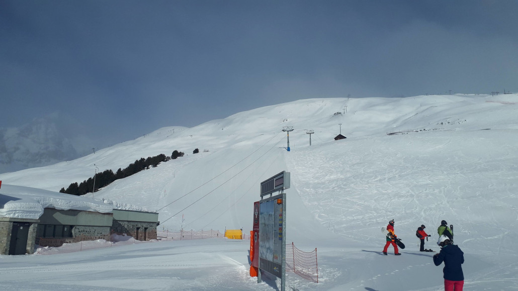 Die beiden 4er Alp Giop und Corviglia laufen nicht, sind aber absolut redundant.