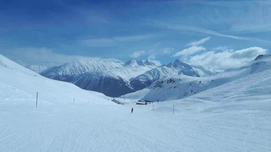 Auf Marguns wieder blauer Himmel
