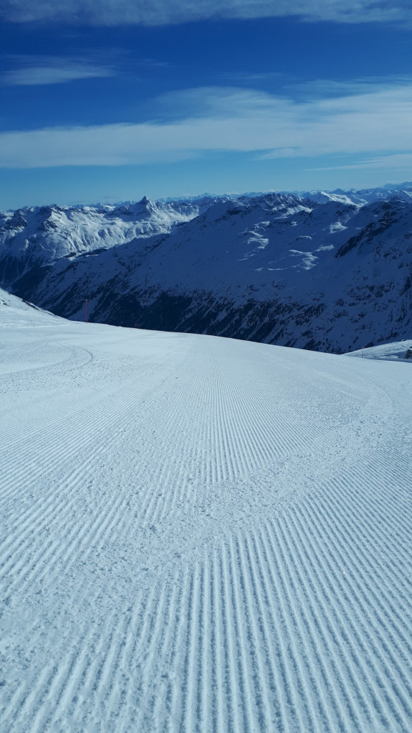 Frische Piste auf 3300 Meter Höhe!