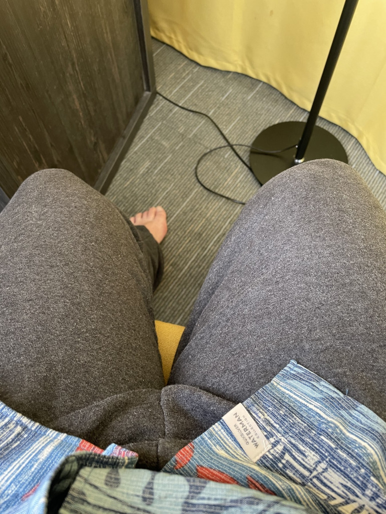 rechte Seite ist geschwollen