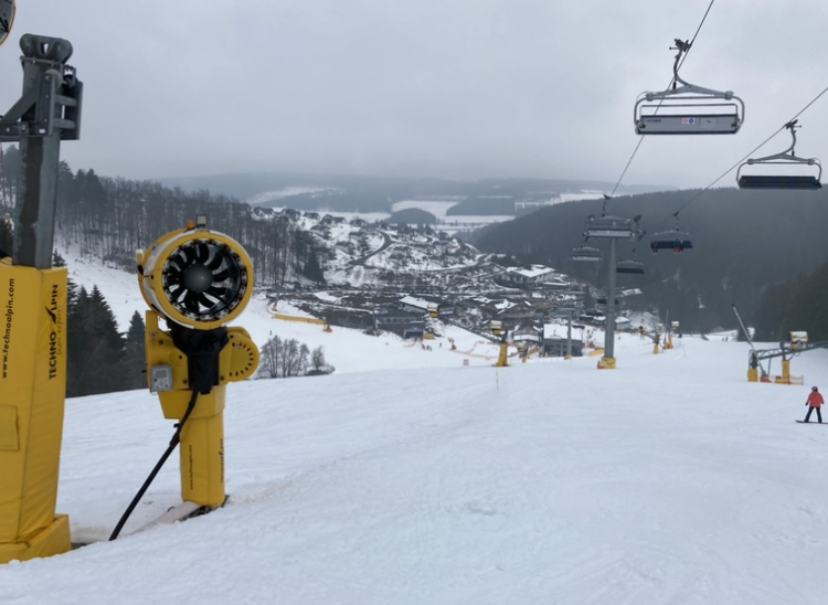 Nach und nach wurde die Sicht besser...<br />...und der Schnee weicher!