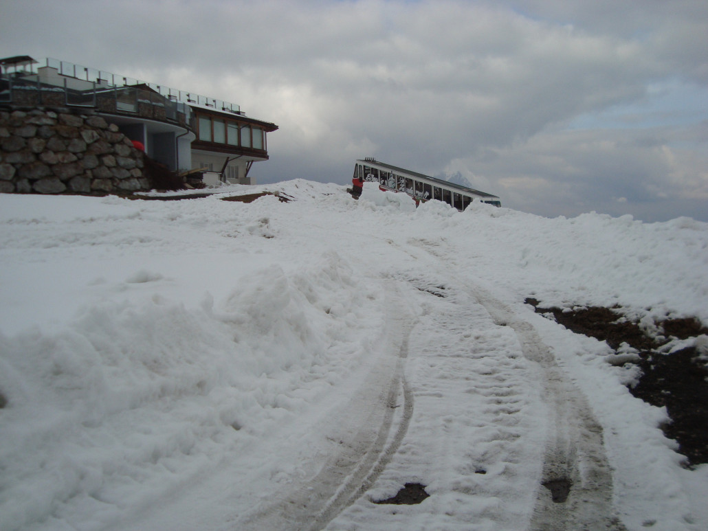 Schneeräumung vor Bergkaiser