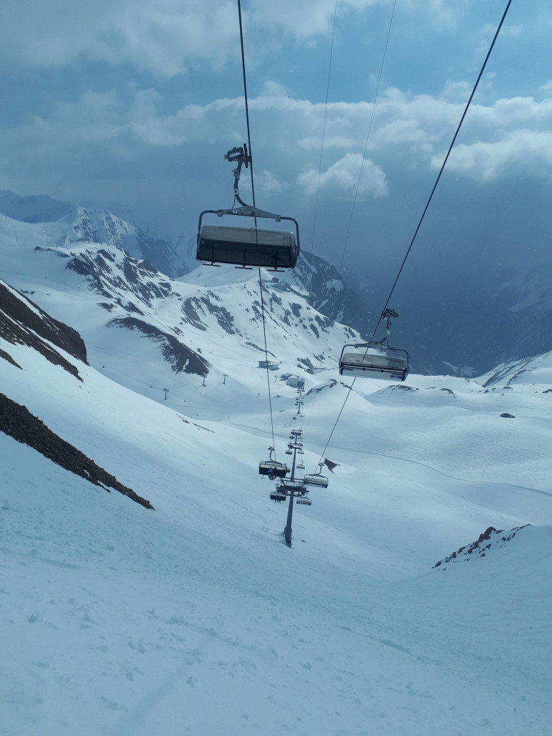 Offpiste ist schon recht festgefroren, aber zum zwischendrin mal wach werden gehts!