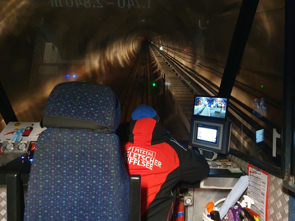 Pitz_April_2021_by_Markus_Hahn (1).jpg