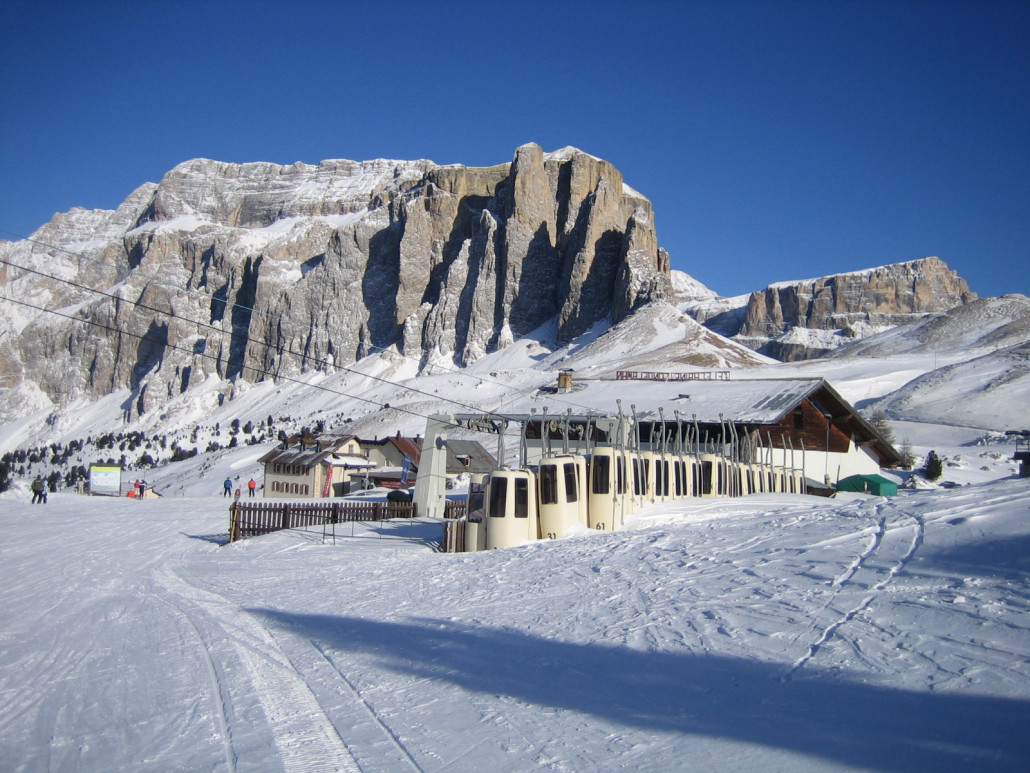 20120216152848 Dolomiten Sella und Langkofelbahn.JPG