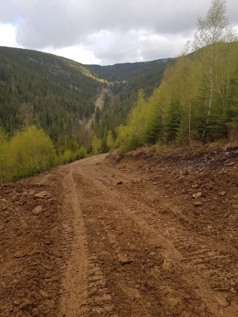 Blick zurück. Im Hintergrund Rondo und Neklid.