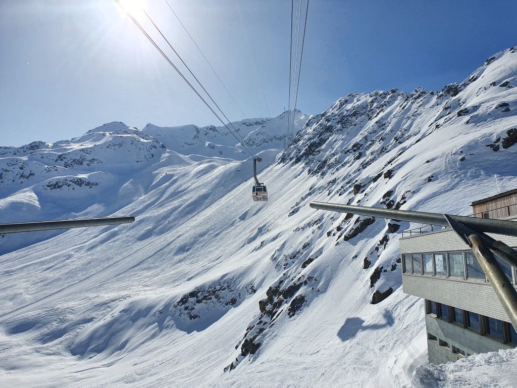 Andermatt_2021_by_Markus_Hahn (17).jpg