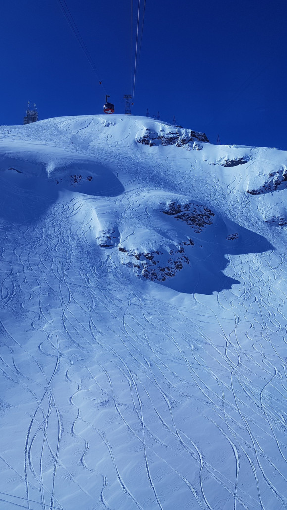 Wahnsinn wie schnell dieser morgens noch jungfräuliche Hang verspurt wurde