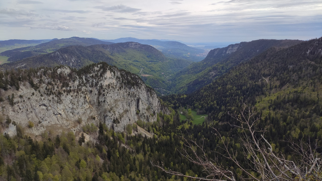 Blick Richtung Chasseral und Bielersee