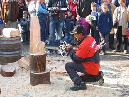 Weltmeister im Skulpturenschnitzen aus Vorarlberg