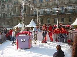 Skikarussel unter fachmännischer Aufsicht, die Kinder hatten ihren Spass