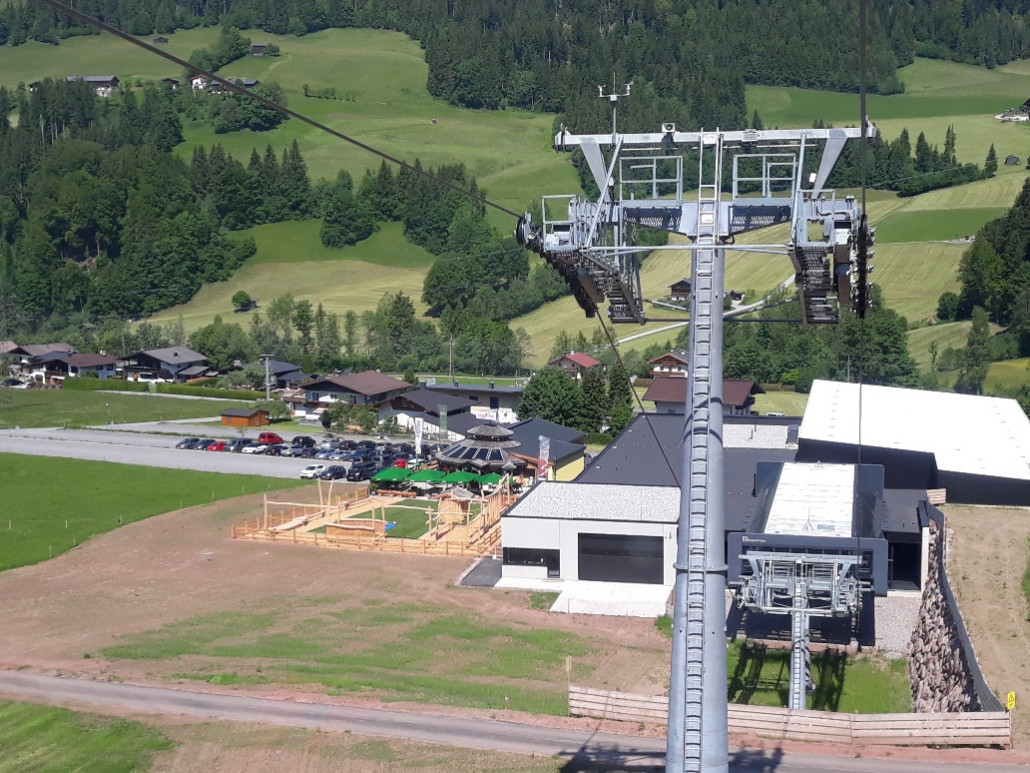 neuer Spielplatz an der Talstation