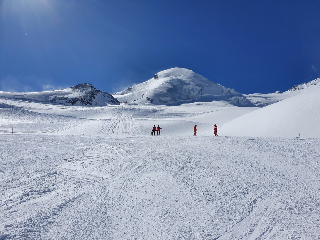 Saas_Fee_2021_by_Markus_Hahn (12).jpg