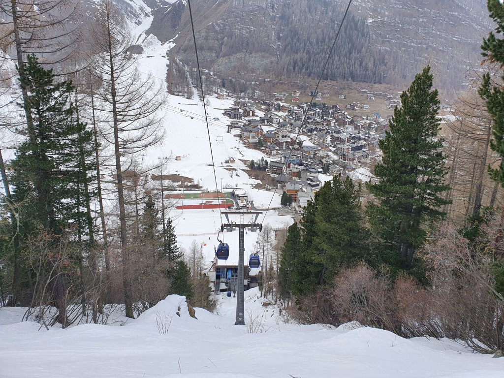 Saas_Fee_2021_by_Markus_Hahn (20).jpg