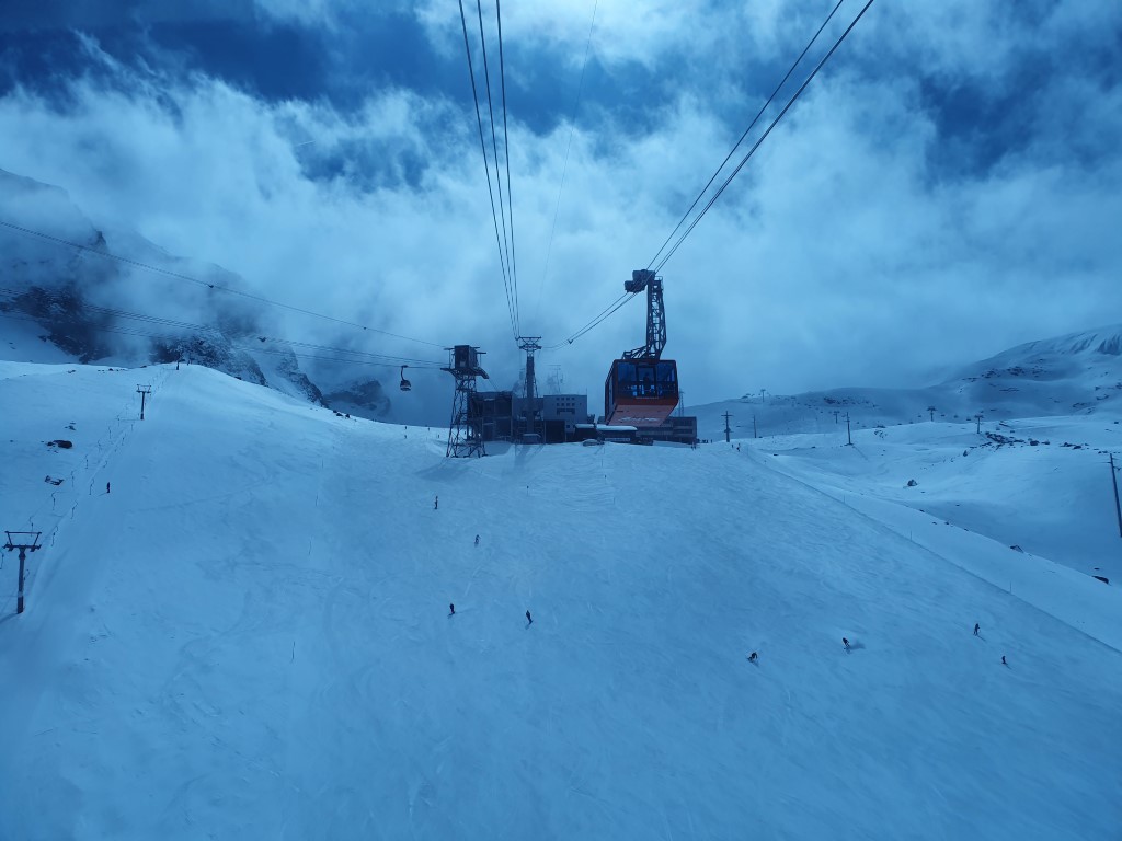 Saas_Fee_2021_by_Markus_Hahn (26).jpg