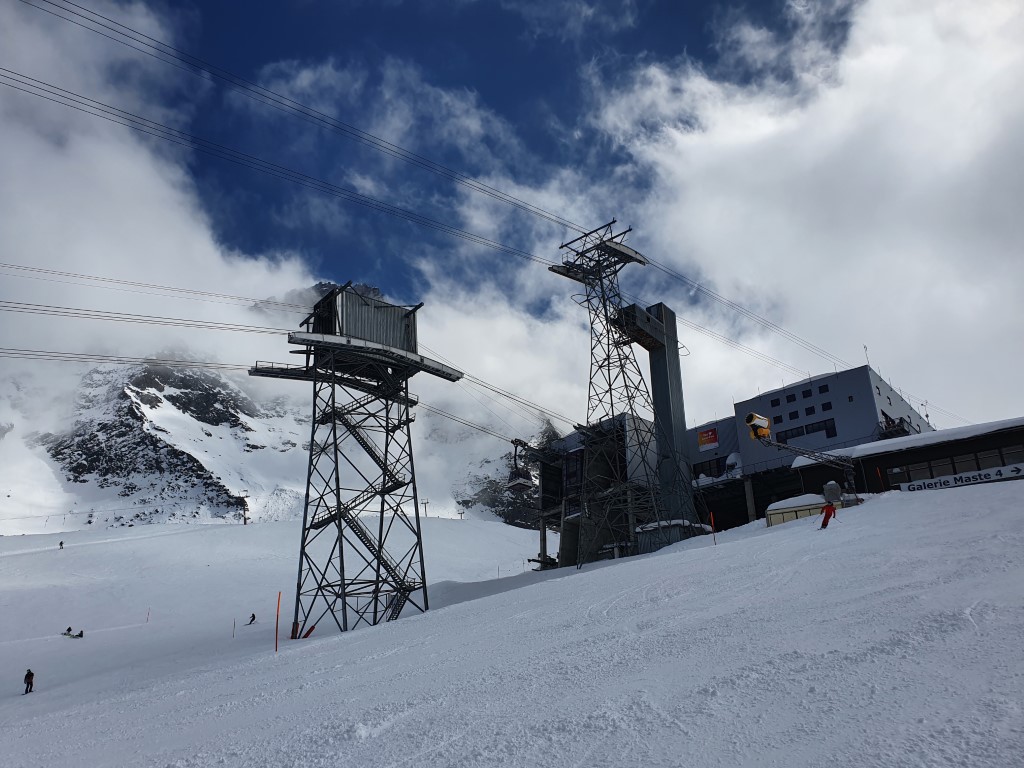 Saas_Fee_2021_by_Markus_Hahn (35).jpg