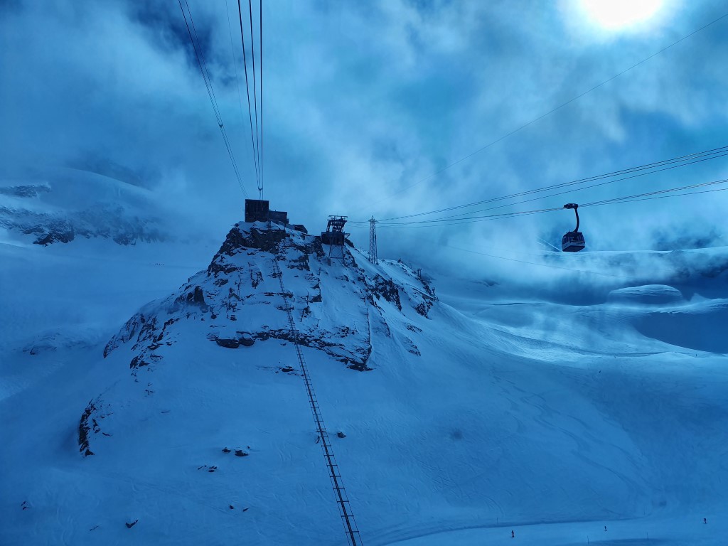 Saas_Fee_2021_by_Markus_Hahn (41).jpg