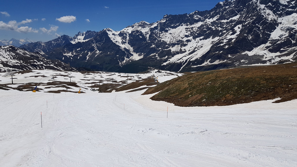 Noch eine ziemlich gute Schneelage.