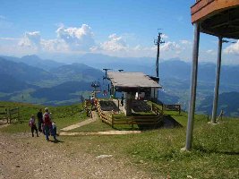 und das ist der ESL, der dafür weg muss.... nennt mich gefühllos ^^, aber ich werde ihm keine Träne nachweinen, weils mich jedes Mal unendlich nervt, in dem lahmen Ding zu hocken (+ 3SB Hohe Salve 2 davor!!!)