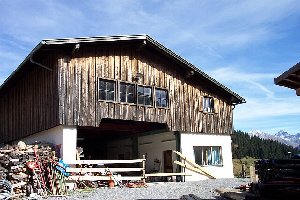 alte Talstation Pezid- oh sorry Lazidbahn. Das Gebäude steht heute noch!