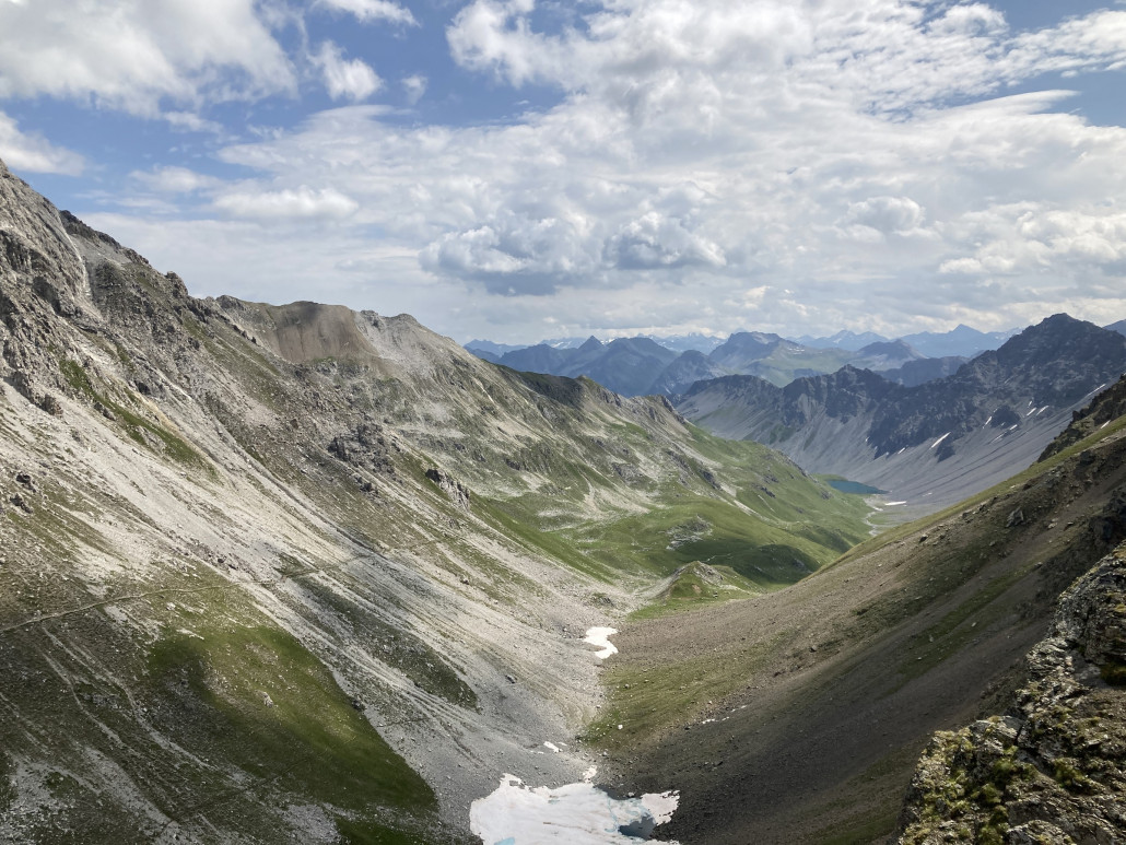 Blick zum Älplisee. Eine Ausfahrt nach Arosa durch dieses Tal steht auf dem Programm.