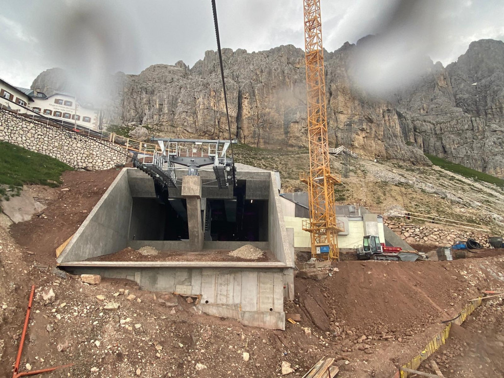 Einfahrt Bergstation EUB König Laurin 2