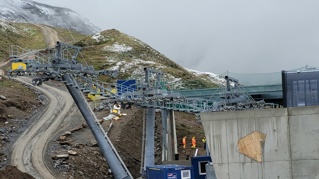 Stützen 9-11, Ausfahrt Mittelstation bergwärts
