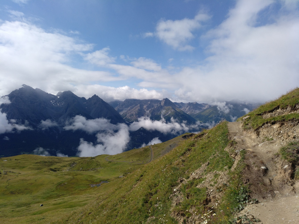 Weg zur Alp Clünas