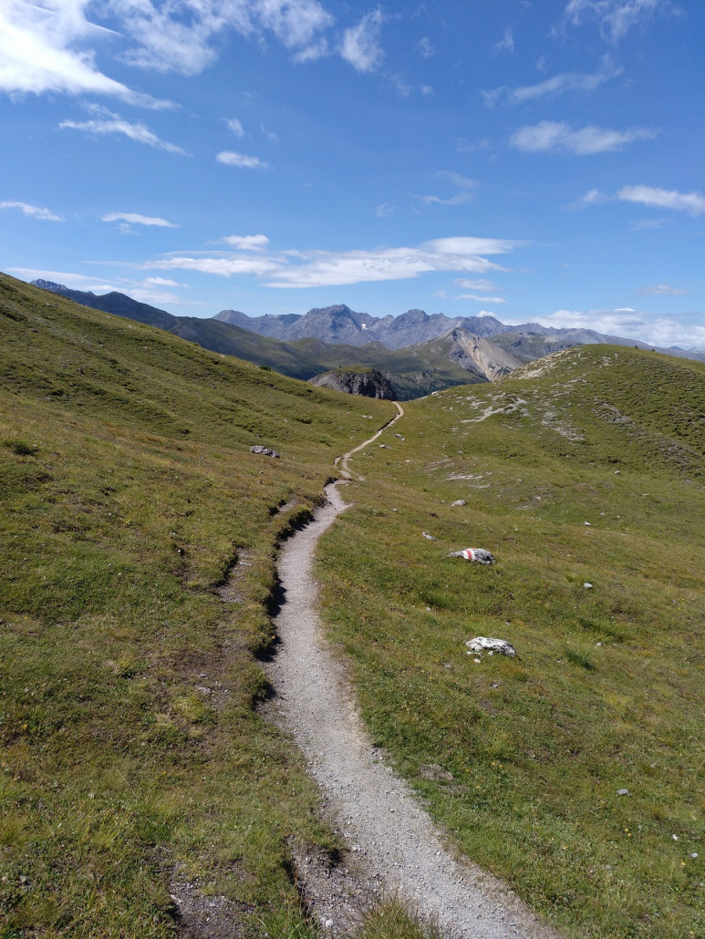 Weg um den Munt da la Bescha