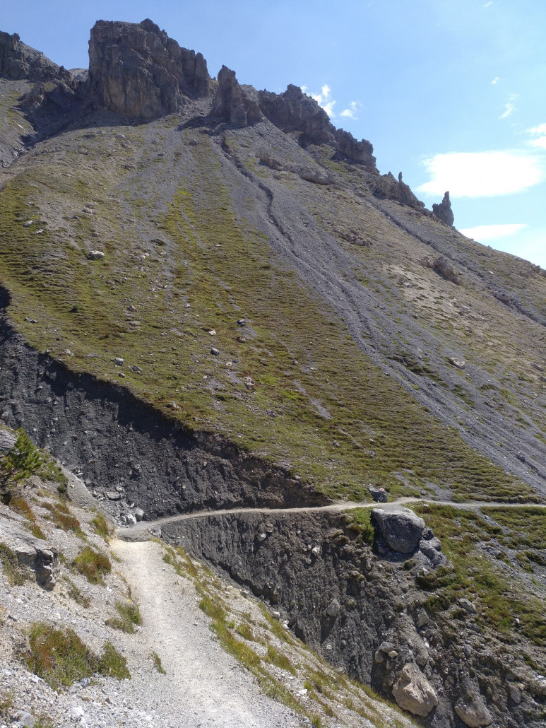 Weg um den Munt da la Bescha